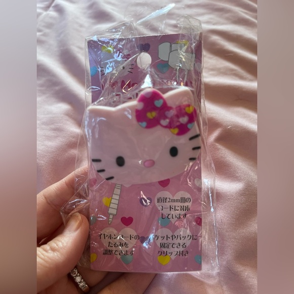 Hello Kitty Earphone Holder - Picture 1 of 2